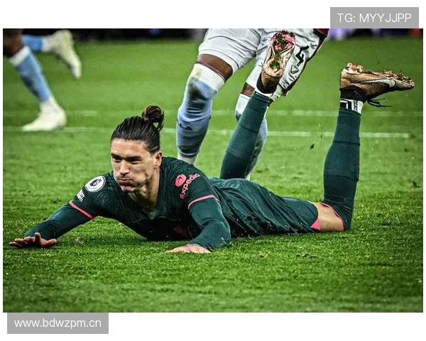 努涅斯非典型中锋属性为何评价两极分化