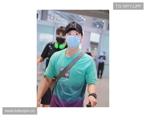 黄东萍训练完直接拎包去逛奢侈品店，这反差谁懂啊