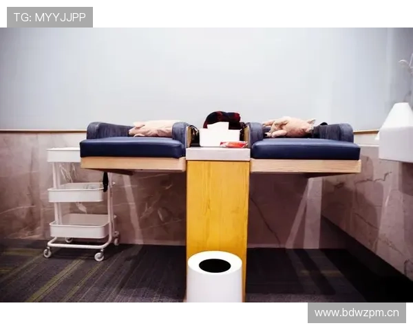 李冰洁训练完直接拎爱马仕去吃火锅？